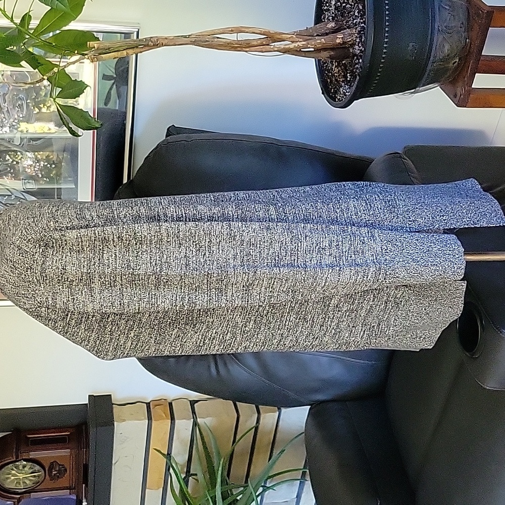 Banana Republic Sweater, Gray, Medium, EUC - Picture 3 of 8